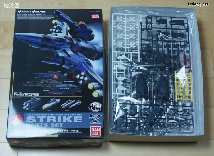 万代超时空要塞系列拼装模型 1比72 VF-1 Valkyrie用 Strike Part Set - 图片